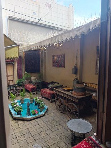 عکس عمارت قربا