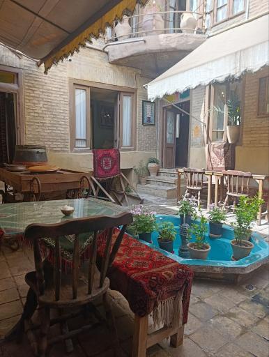 عکس عمارت قربا