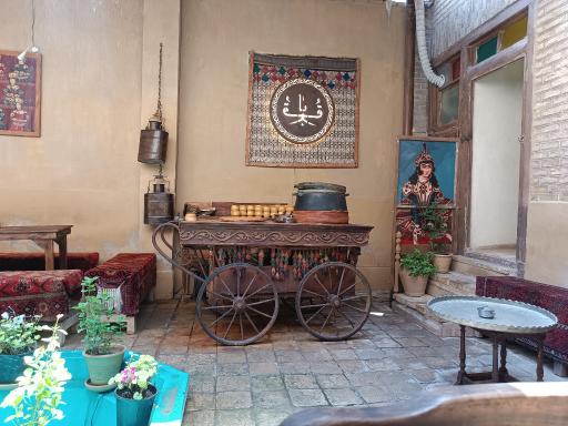 عکس عمارت قربا