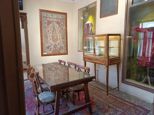 عکس عمارت قربا