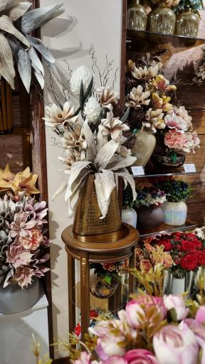 عکس معین گالری