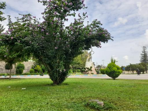 عکس پارک دهکده طلایی