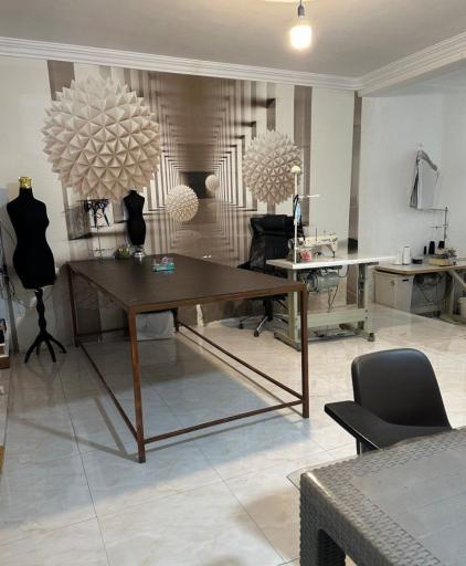 عکس آموزشگاه و مزون خاص پوشان