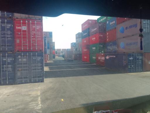 عکس محوطه بارگیری سی دلف