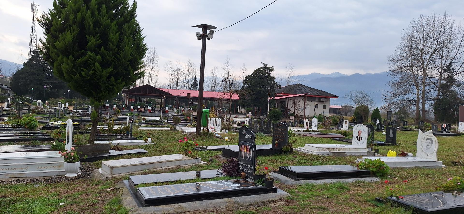 عکس گلزار شهدای رحیم آباد