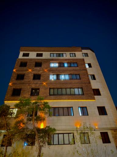 عکس هتل همسایه