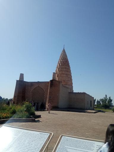 عکس آرامگاه یعقوب لیث صفاری