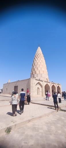 عکس آرامگاه یعقوب لیث صفاری