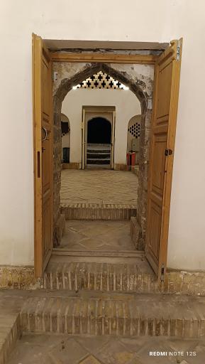 عکس آرامگاه یعقوب لیث صفاری