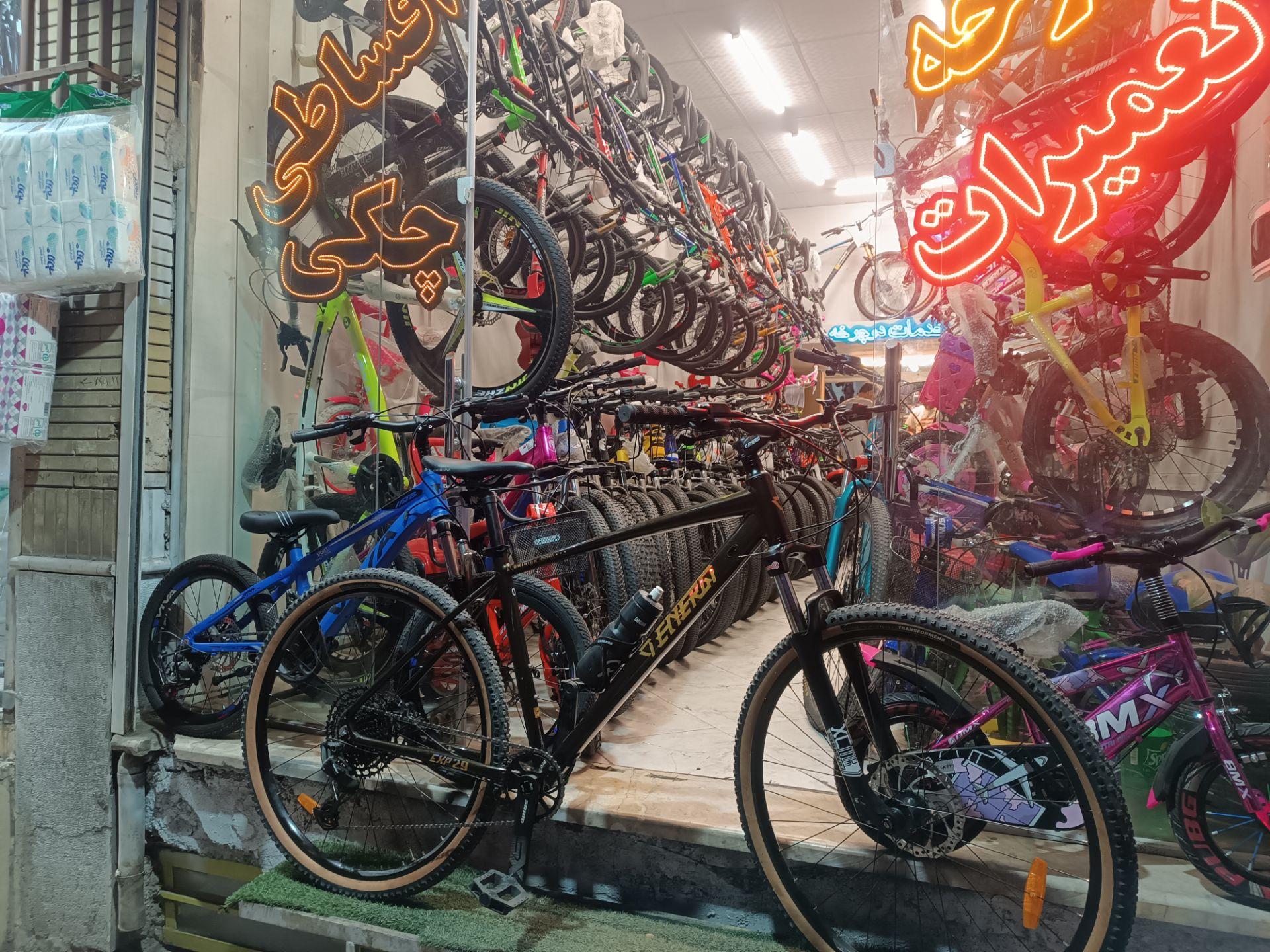 عکس فروشگاه قصر دوچرخه