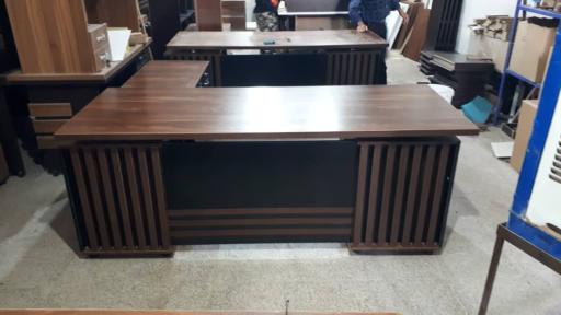 تولیدی میز و مبلمان اداری مهدوی