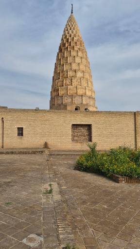 عکس آرامگاه یعقوب لیث صفاری