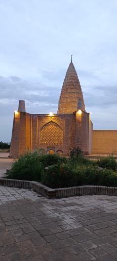 عکس آرامگاه یعقوب لیث صفاری