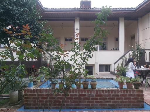 عکس مهمان خانه و کافه دیمه