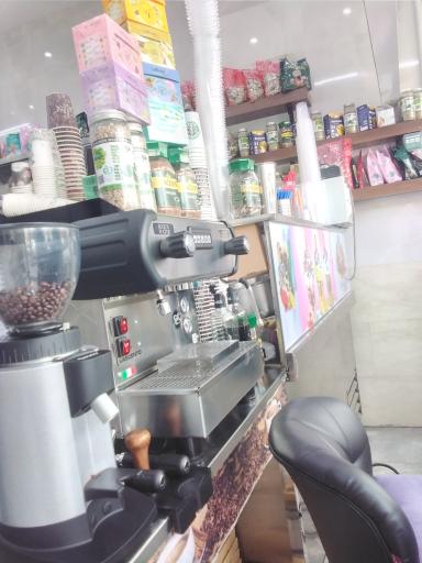 عکس آبمیوه اکبر مشتی