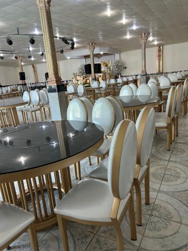 عکس باغ وتالار پذیرایی کریمی