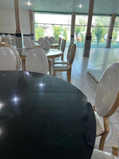 عکس باغ وتالار پذیرایی کریمی