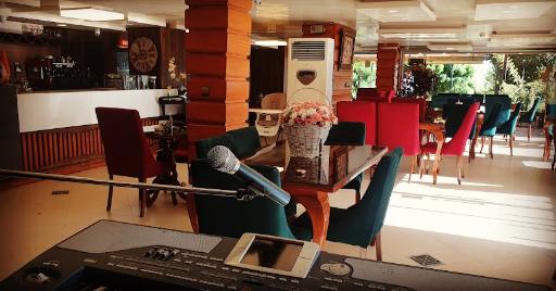 عکس کافه رستوران ژوبین