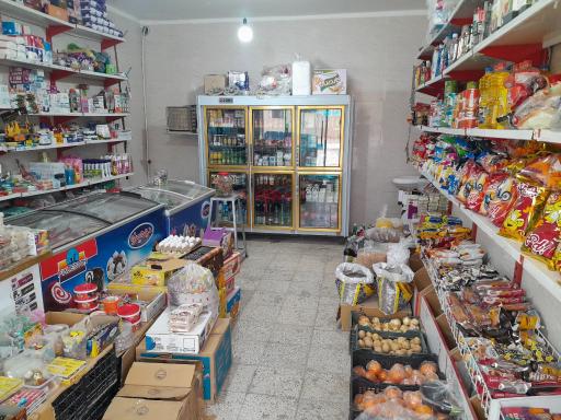 عکس سوپر مارکت خورزان