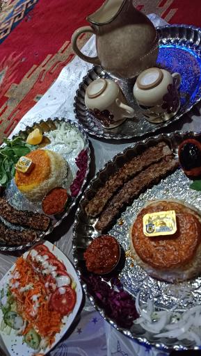 عکس کافه رستوران آلما