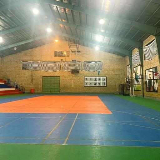 عکس ورزشگاه بانوان حجاب