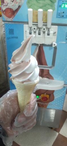 عکس بستنی  عمو بهروز