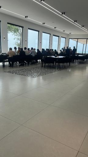 عکس رستوران اهورا