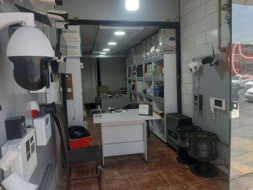 عکس ایمن باش