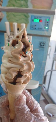 عکس بستنی  عمو بهروز