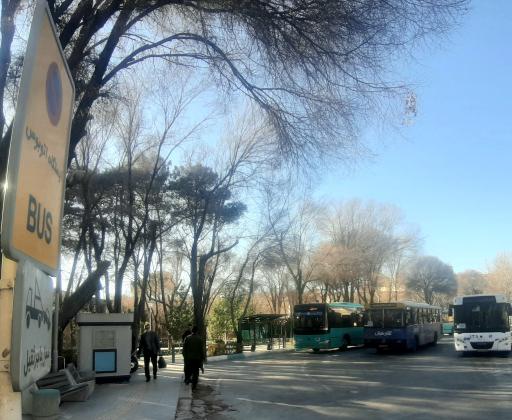 عکس ایستگاه اتوبوس میدان امام حسین
