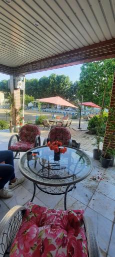 عکس مجموعه تفریحی و سوارکاری قوام