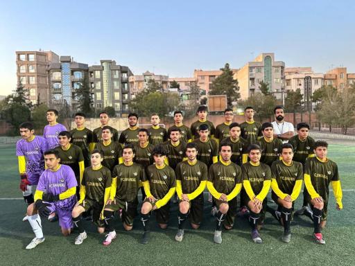 عکس زمین چمن آیت‌الله طالقانی