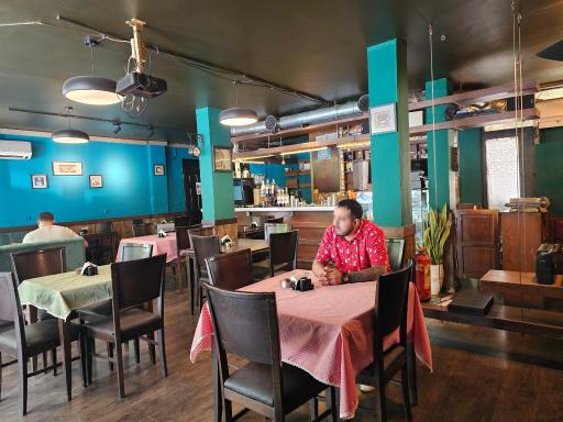 عکس کافه آن