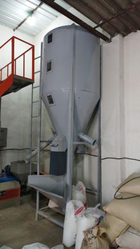 عکس کارگاه تولید نایلون منفرد