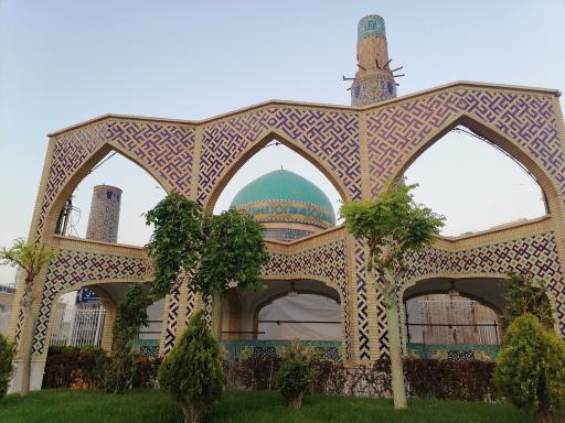 عکس مسجد هفتاد و دو تن