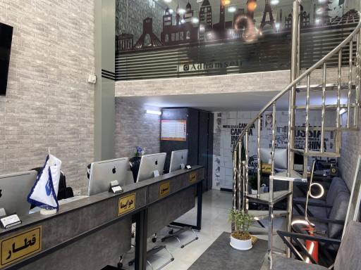 عکس شرکت هواپیمایی گردشگری و زیارتی ادهم سیر شرق