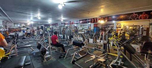 عکس باشگاه بدنسازی اکسیژن