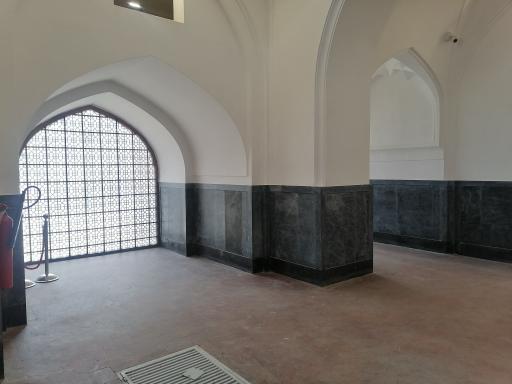 عکس مسجد هفتاد و دو تن