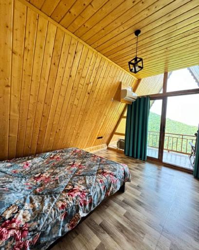 عکس اقامتگاه چوبی یاقوت