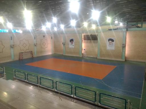 عکس سالن ورزشی شماره ۱ دانشکده فنی و حرفه ای شهید قاضی طباطبایی