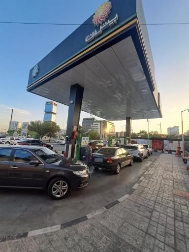 عکس پمپ بنزین