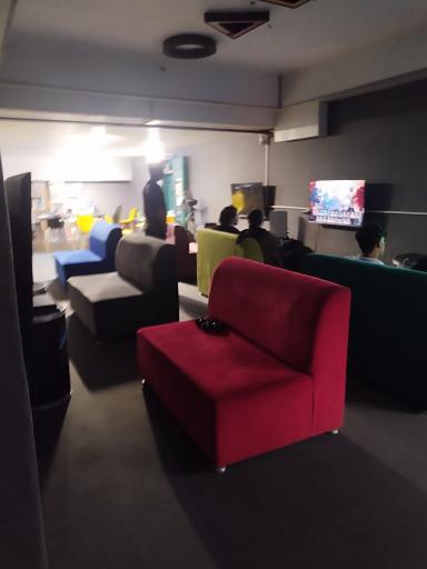 عکس بیلیارد و گیم نت پلاک هشت 8 عافیت