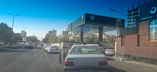 عکس پمپ بنزین