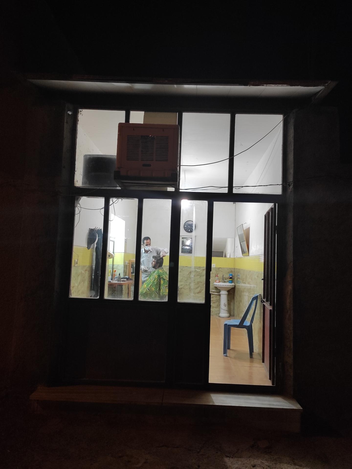 عکس آرایشگاه مردانه حیدری