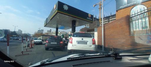 عکس پمپ بنزین