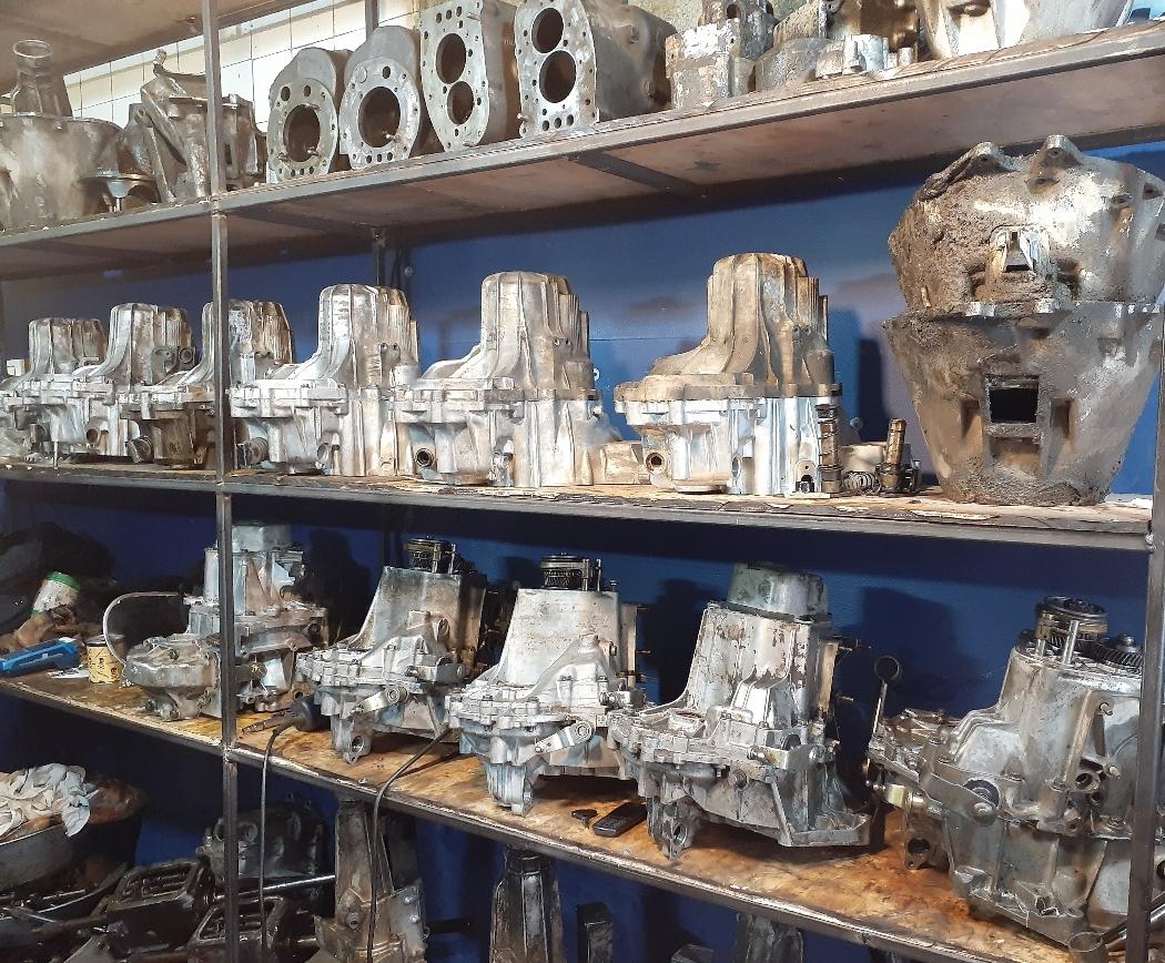 عکس تعمیر گیربکس اردلان