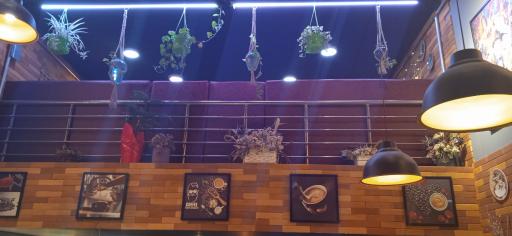 عکس کافی شاپ خان داداش