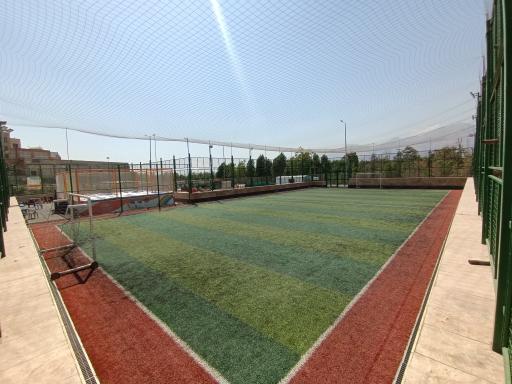 عکس زمین ورزشی رونیکا پالاس هروی