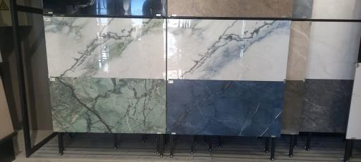 کاشی و سرامیک بانوئی