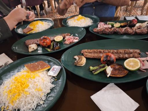 عکس رستوران و تالار مشاهیر